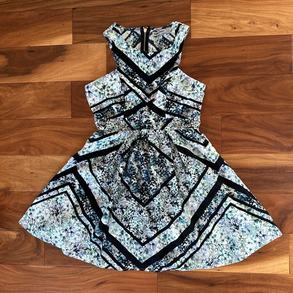 Bailey Blue Floral Fit & Flare Dress size Medium
